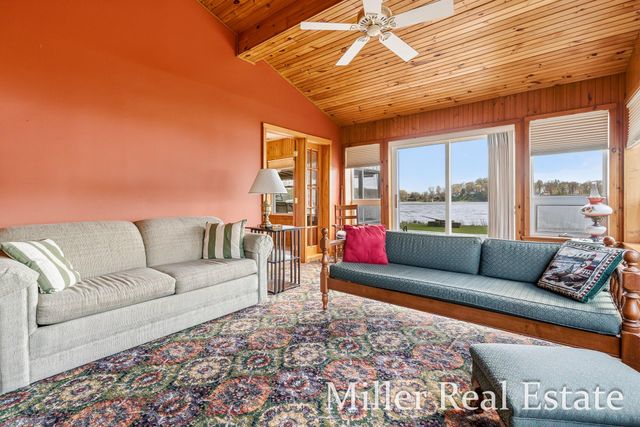 7174 Longview Court, Delton, MI 49046