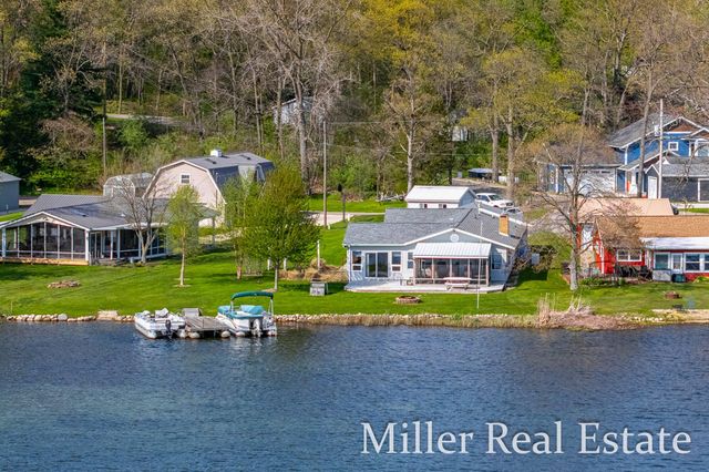 7174 Longview Court, Delton, MI 49046