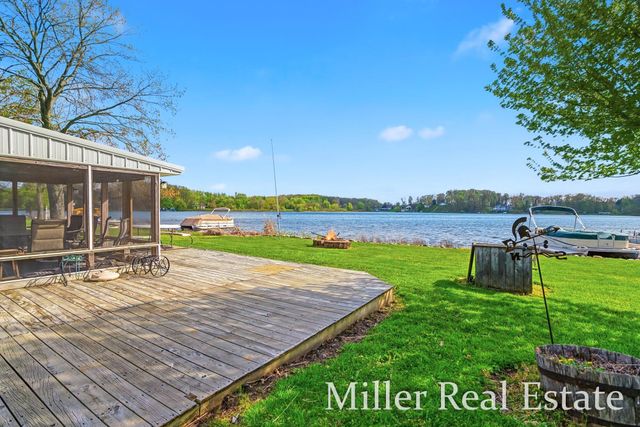 7174 Longview Court, Delton, MI 49046