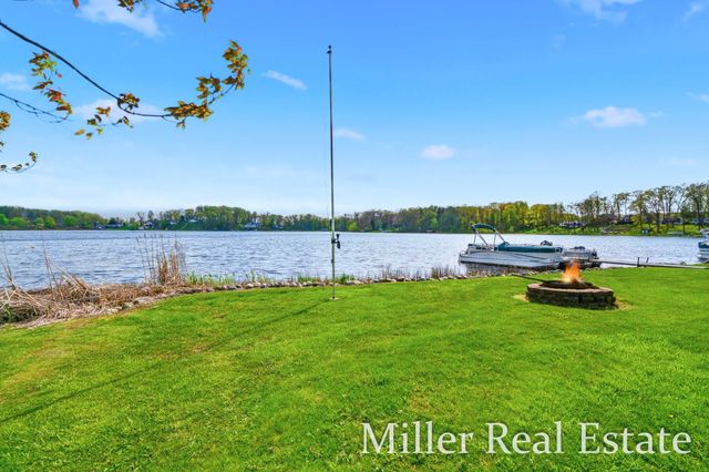 7174 Longview Court, Delton, MI 49046