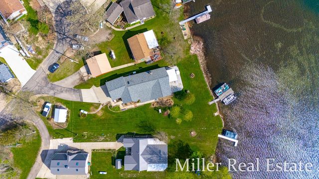 7174 Longview Court, Delton, MI 49046