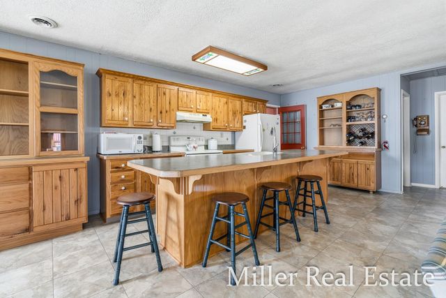 7174 Longview Court, Delton, MI 49046