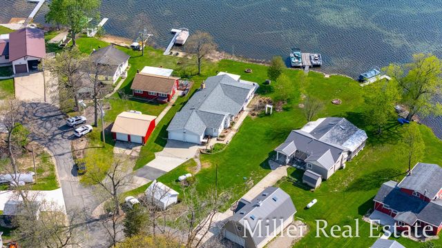 7174 Longview Court, Delton, MI 49046