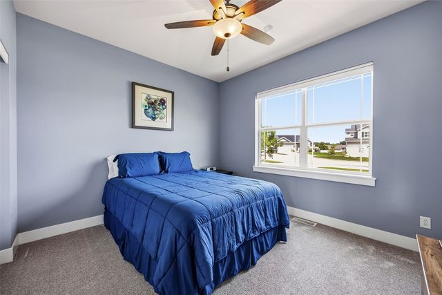 2121 Wycliffe Court SW, Cedar Rapids, IA 52404