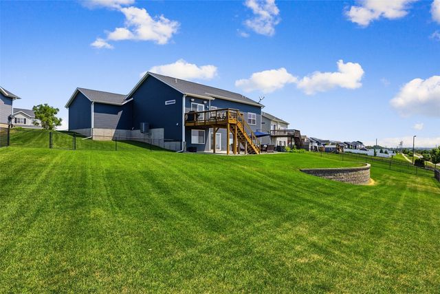 2121 Wycliffe Court SW, Cedar Rapids, IA 52404