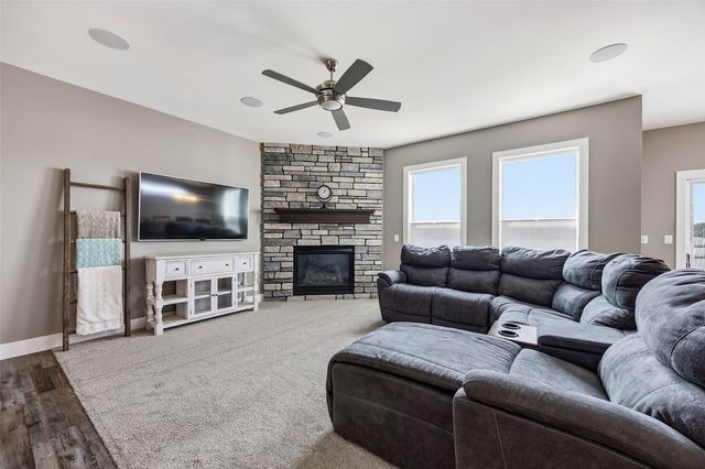2121 Wycliffe Court SW, Cedar Rapids, IA 52404