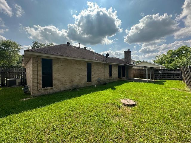 239 Kings Way, Stafford, TX 77477