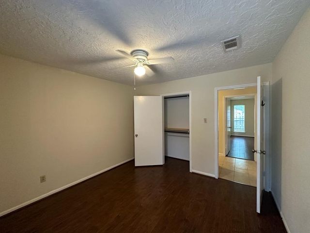 239 Kings Way, Stafford, TX 77477