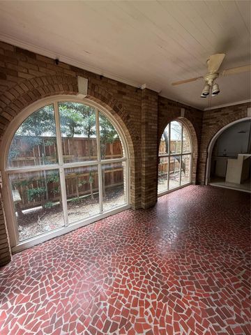 2139 Quenby Street, Houston, TX 77005