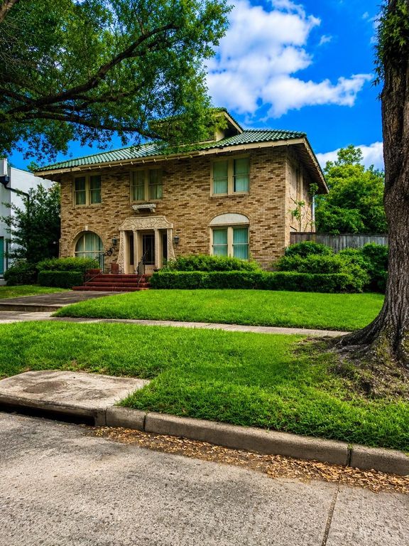 2139 Quenby Street, Houston, TX 77005