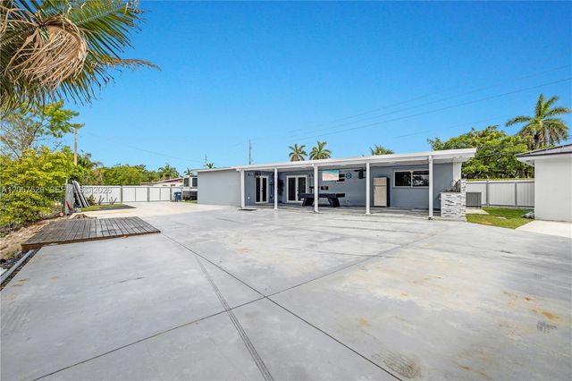 10350 SW 48th St 1, Miami, FL 33165