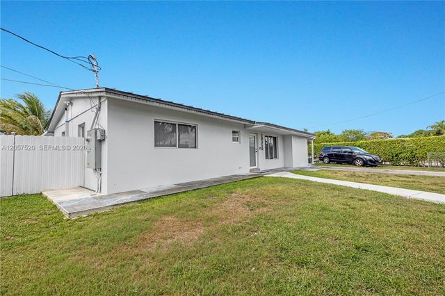 10350 SW 48th St 1, Miami, FL 33165