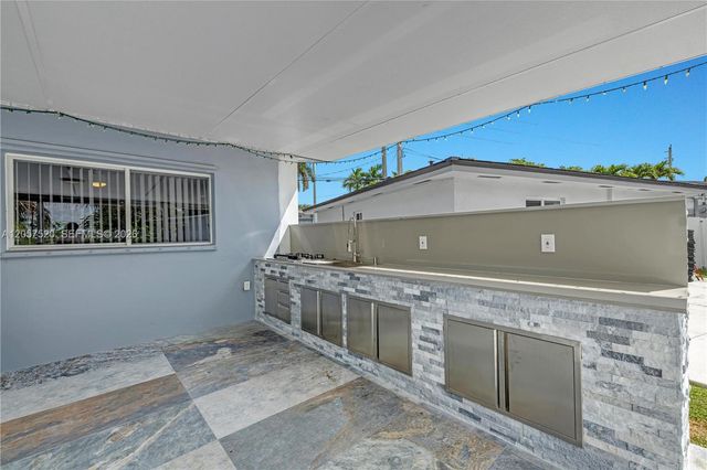10350 SW 48th St 1, Miami, FL 33165