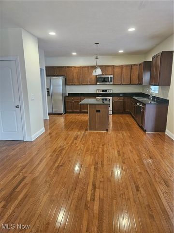 155 Granite Drive, Peninsula, OH 44264