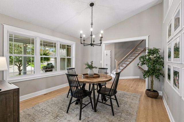 2945 Costa Lane, Little Canada, MN 55117