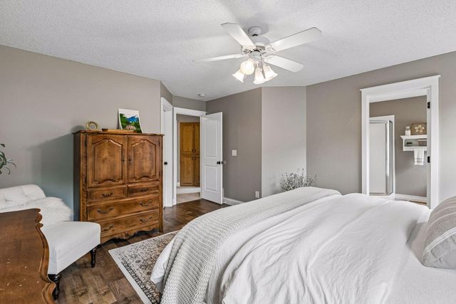 2945 Costa Lane, Little Canada, MN 55117