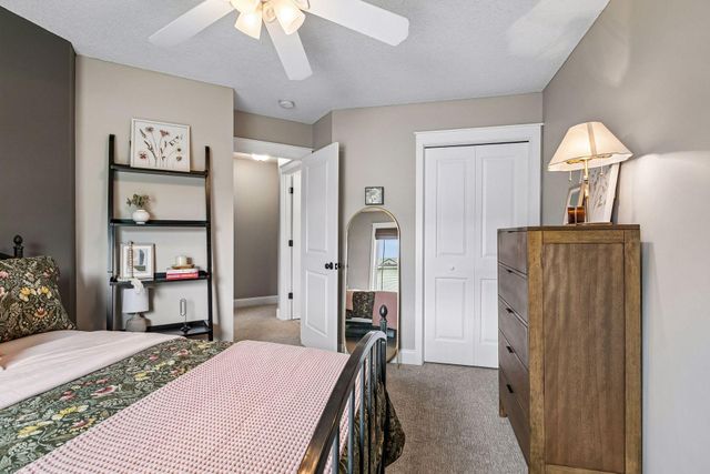 2945 Costa Lane, Little Canada, MN 55117