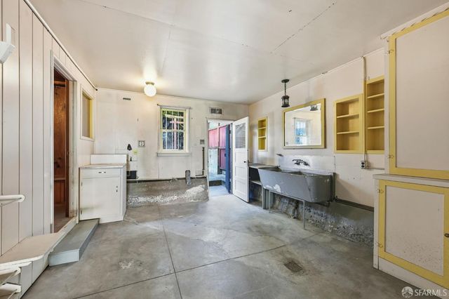 619 Cayuga Avenue, San Francisco, CA 94112