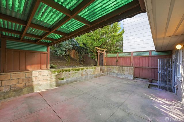 619 Cayuga Avenue, San Francisco, CA 94112