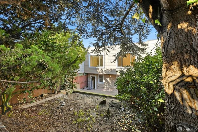 619 Cayuga Avenue, San Francisco, CA 94112