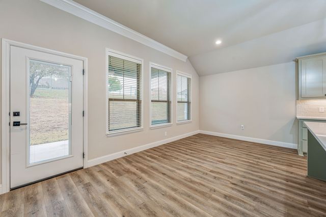 105 Easy Street, Glen Rose, TX 76043