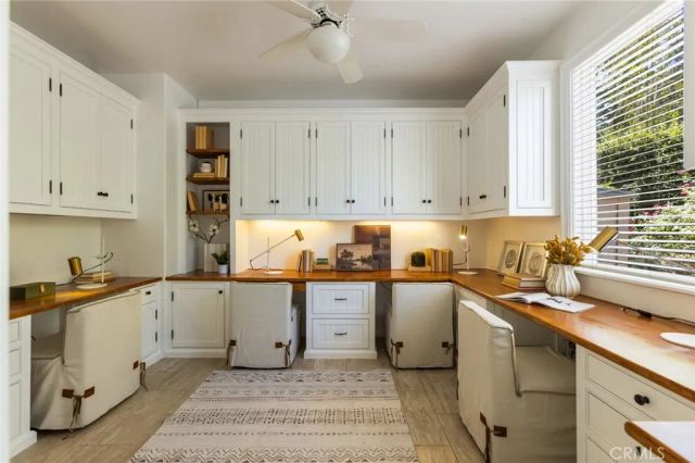 5985 Vista De La Luz, Woodland Hills, CA 91367