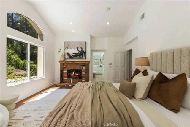 5985 Vista De La Luz, Woodland Hills, CA 91367