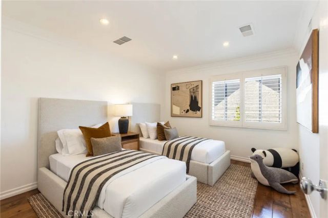 5985 Vista De La Luz, Woodland Hills, CA 91367