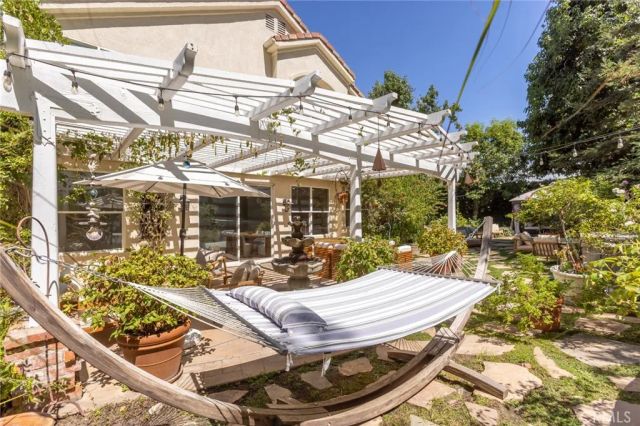 5985 Vista De La Luz, Woodland Hills, CA 91367