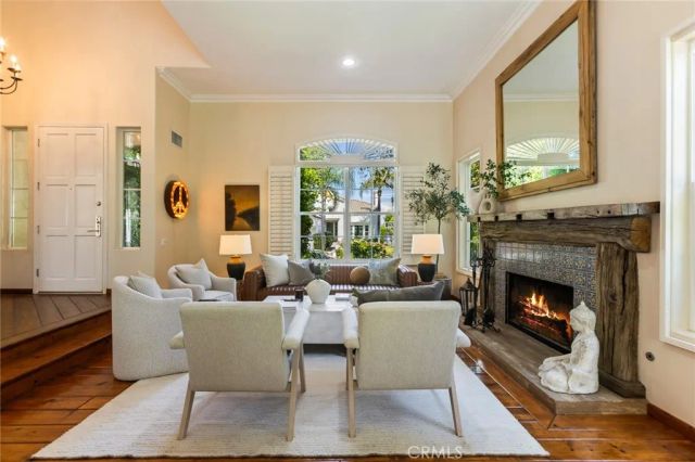 5985 Vista De La Luz, Woodland Hills, CA 91367