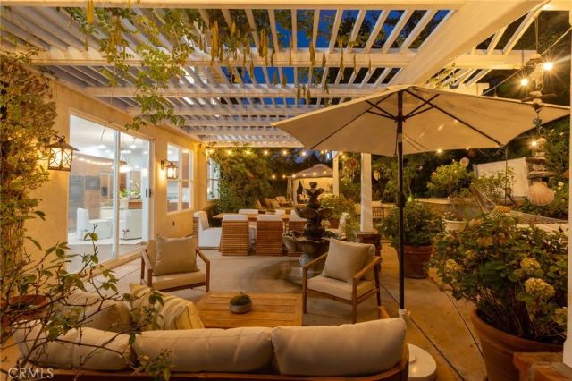 5985 Vista De La Luz, Woodland Hills, CA 91367