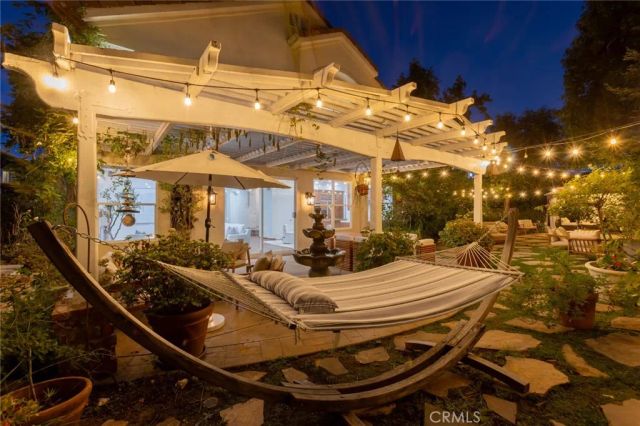 5985 Vista De La Luz, Woodland Hills, CA 91367