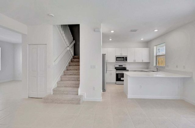 29190 SW 163rd Court, Homestead, FL 33033