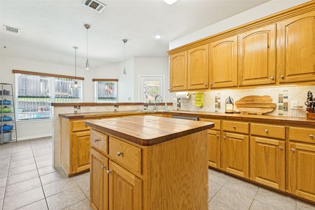1021 Foxwood Lane, Wylie, TX 75098