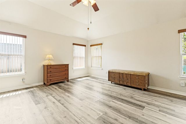 1021 Foxwood Lane, Wylie, TX 75098