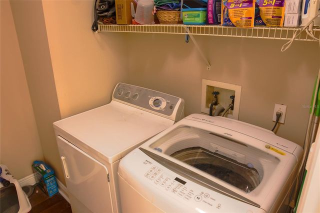 18012 SPARROWS NEST DRIVE, Lutz, FL 33558