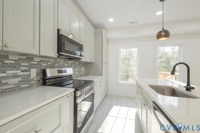 4200 River Vista Ln, Hopewell, VA 23860