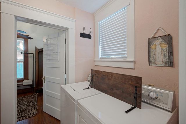 415 W Franklin Street, Waxahachie, TX 75165