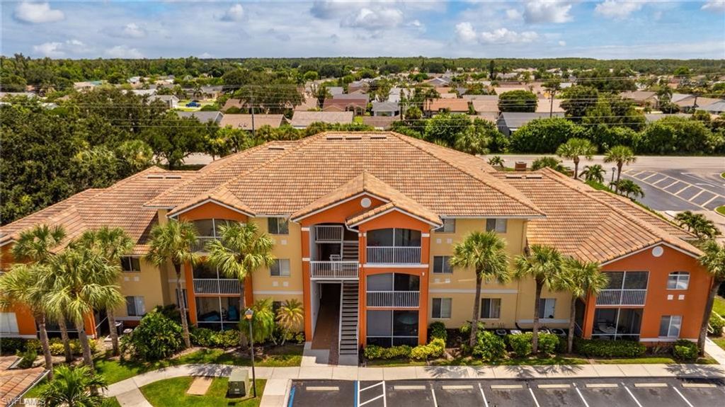6481 Aragon WAY 305, FORT MYERS, FL 33966 — exterior