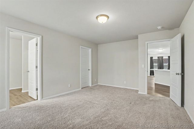 7429 E 158th Street S, Bixby, OK 74008