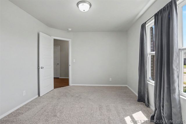 7429 E 158th Street S, Bixby, OK 74008