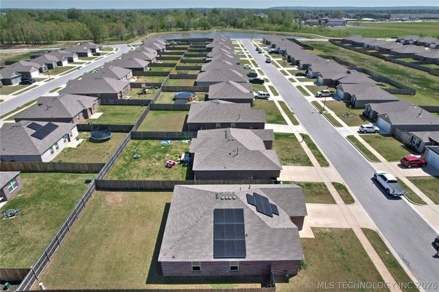 7429 E 158th Street S, Bixby, OK 74008