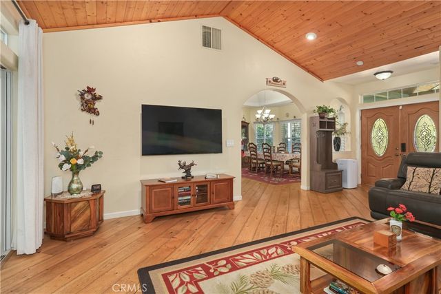 39367 Pine Ridge Road, Oakhurst, CA 93644
