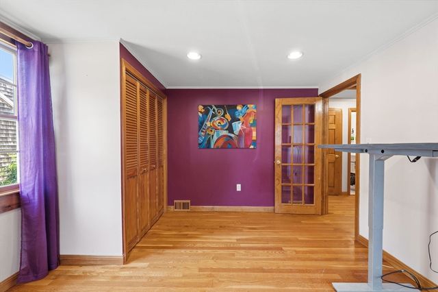 21 Pembroke St, Kingston, MA 02364