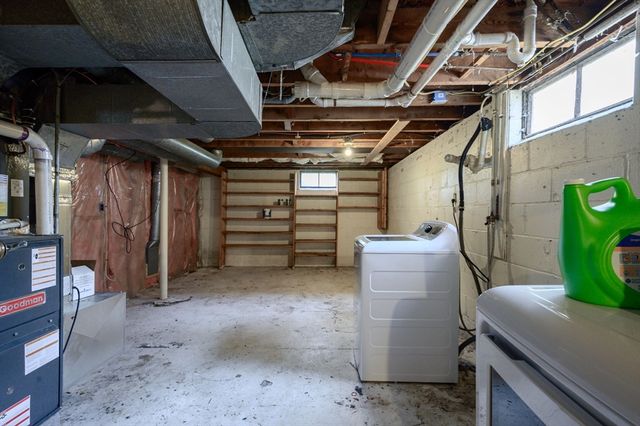 21 Pembroke St, Kingston, MA 02364