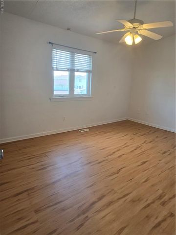 12 Cantamar CT, Hampton, VA 23664