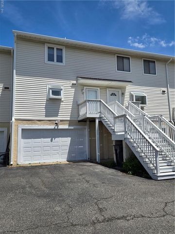 12 Cantamar CT, Hampton, VA 23664