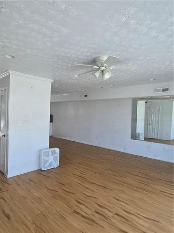 12 Cantamar CT, Hampton, VA 23664