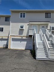 12 Cantamar CT, Hampton, VA 23664