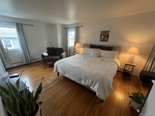 646 S 3rd Avenue, Mount Vernon, NY 10550